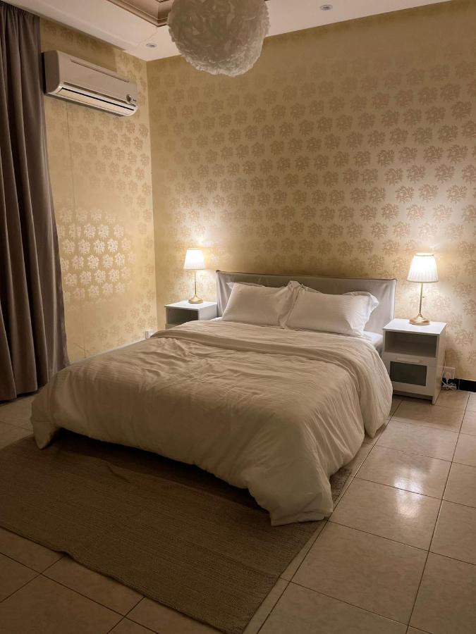 راحة Comfort Apartman Rijád Kültér fotó